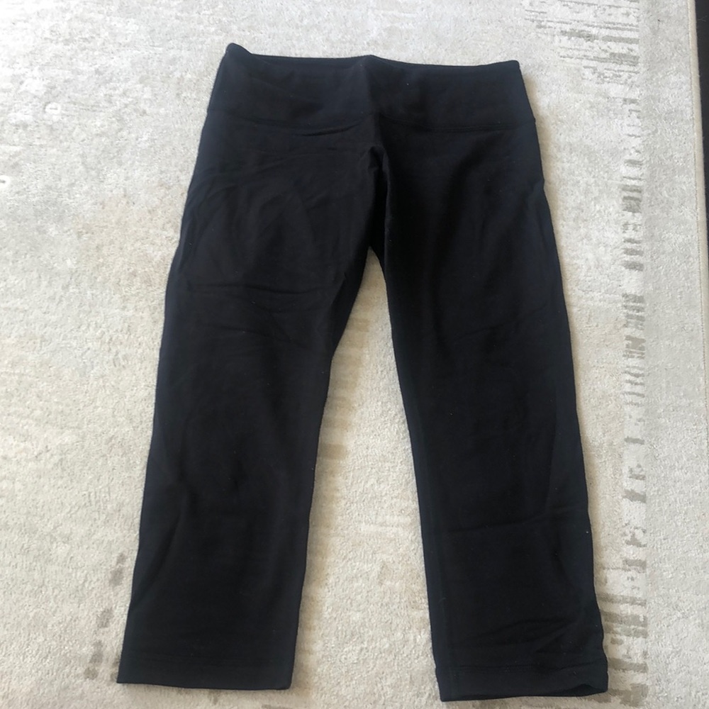 Lululemon Black Capri Leggings